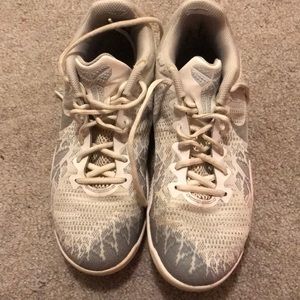 Size 7.5 Kobe Mamba Basketball Shoes